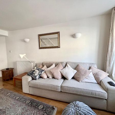 Pass The Keys 64 Church Street Characterful 2-Bed Cottage In The Heart Of Town Kingsbridge (Devon) Exterior photo