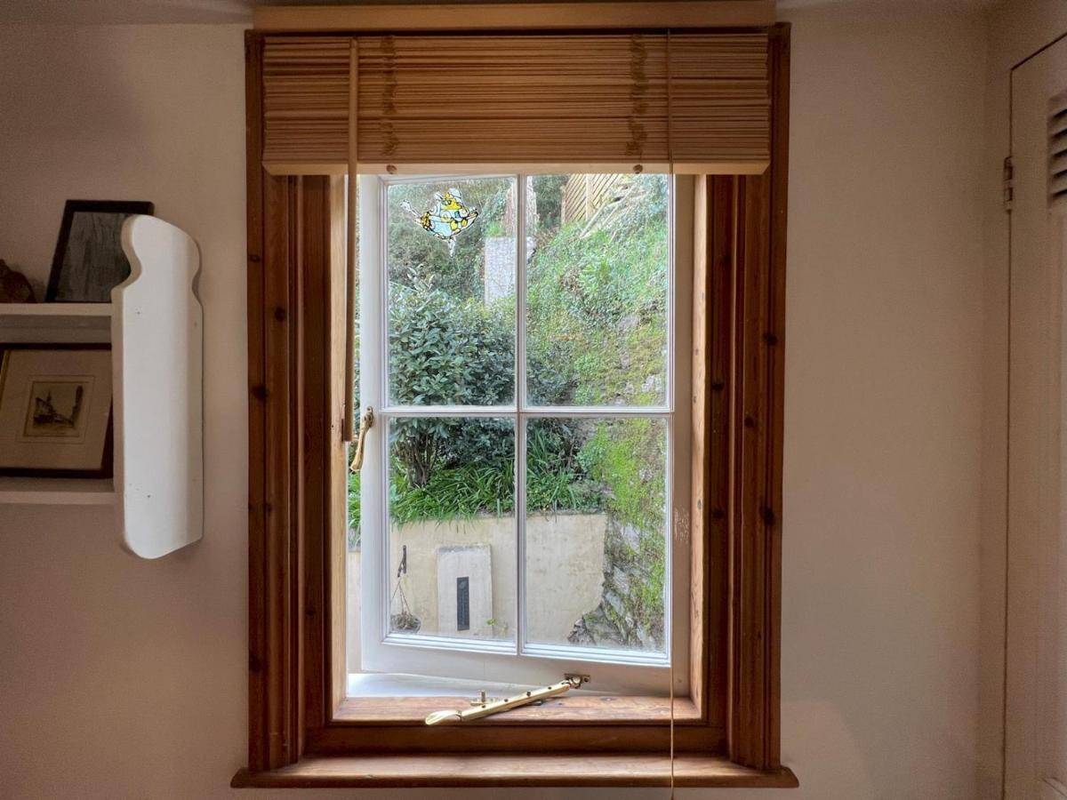 Pass The Keys 64 Church Street Characterful 2-Bed Cottage In The Heart Of Town Kingsbridge (Devon) Exterior photo