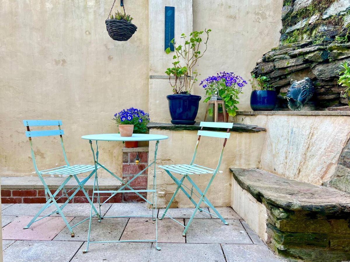 Pass The Keys 64 Church Street Characterful 2-Bed Cottage In The Heart Of Town Kingsbridge (Devon) Exterior photo